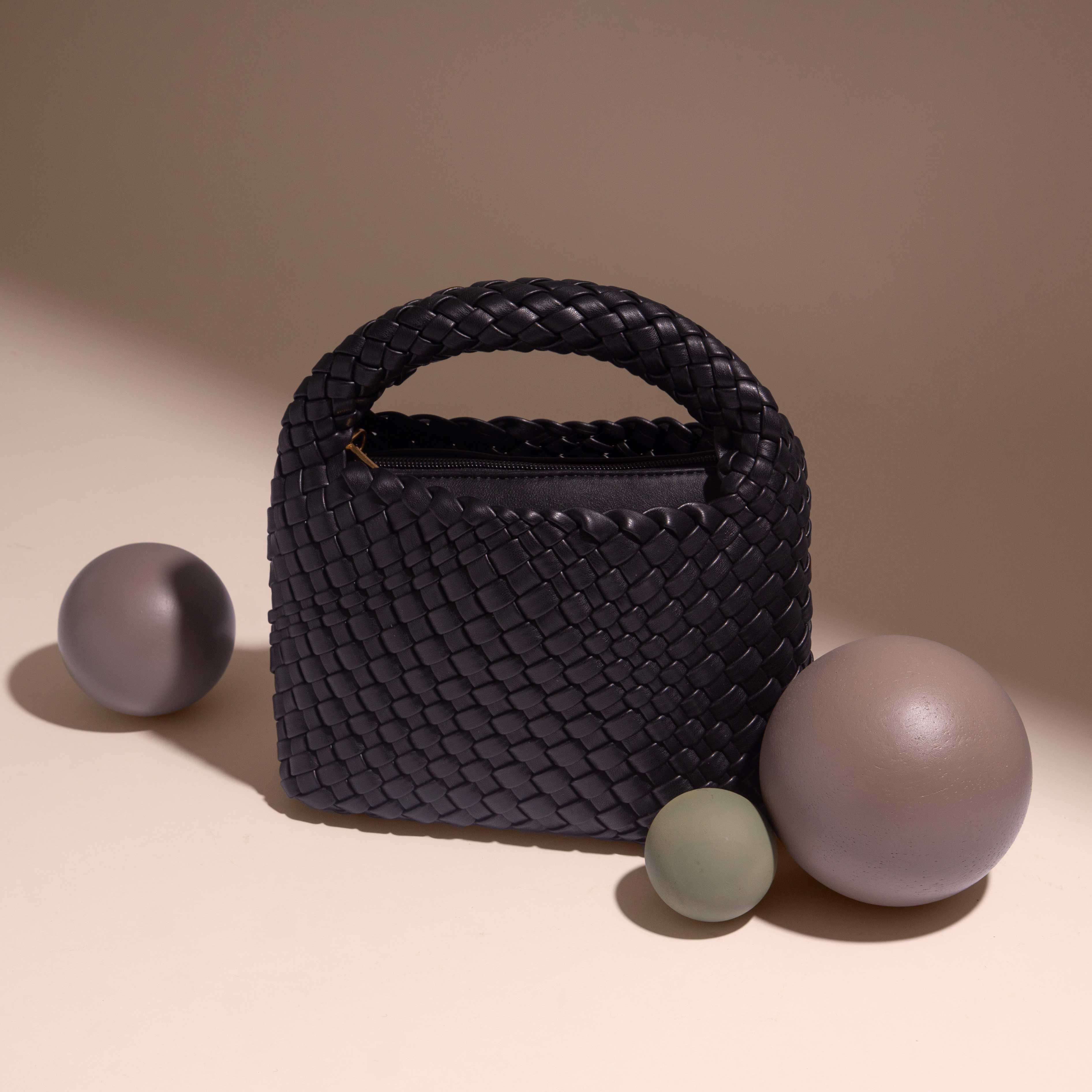 Yellow Shellie Recycled Vegan Leather Shoulder Bag | Melie Bianco